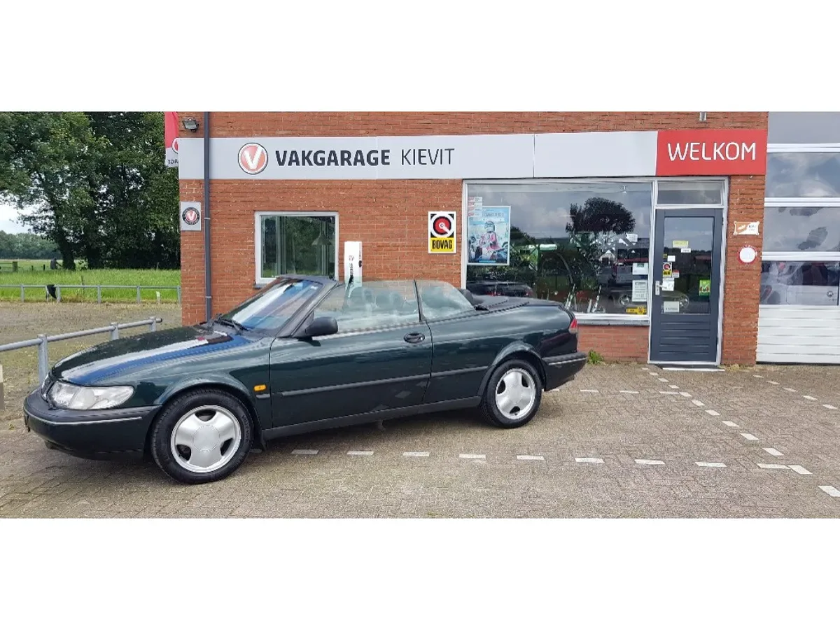 Saab 900 (1995) — foto 1