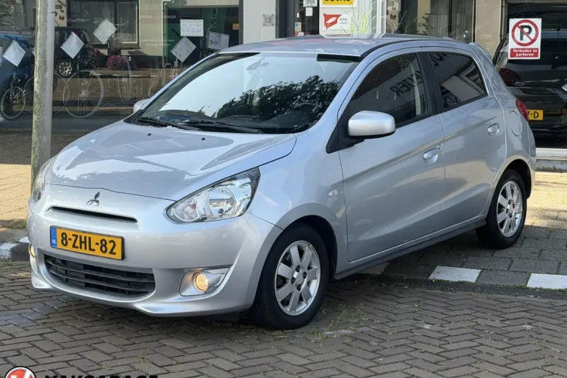 Mitsubishi Space Star (2015)