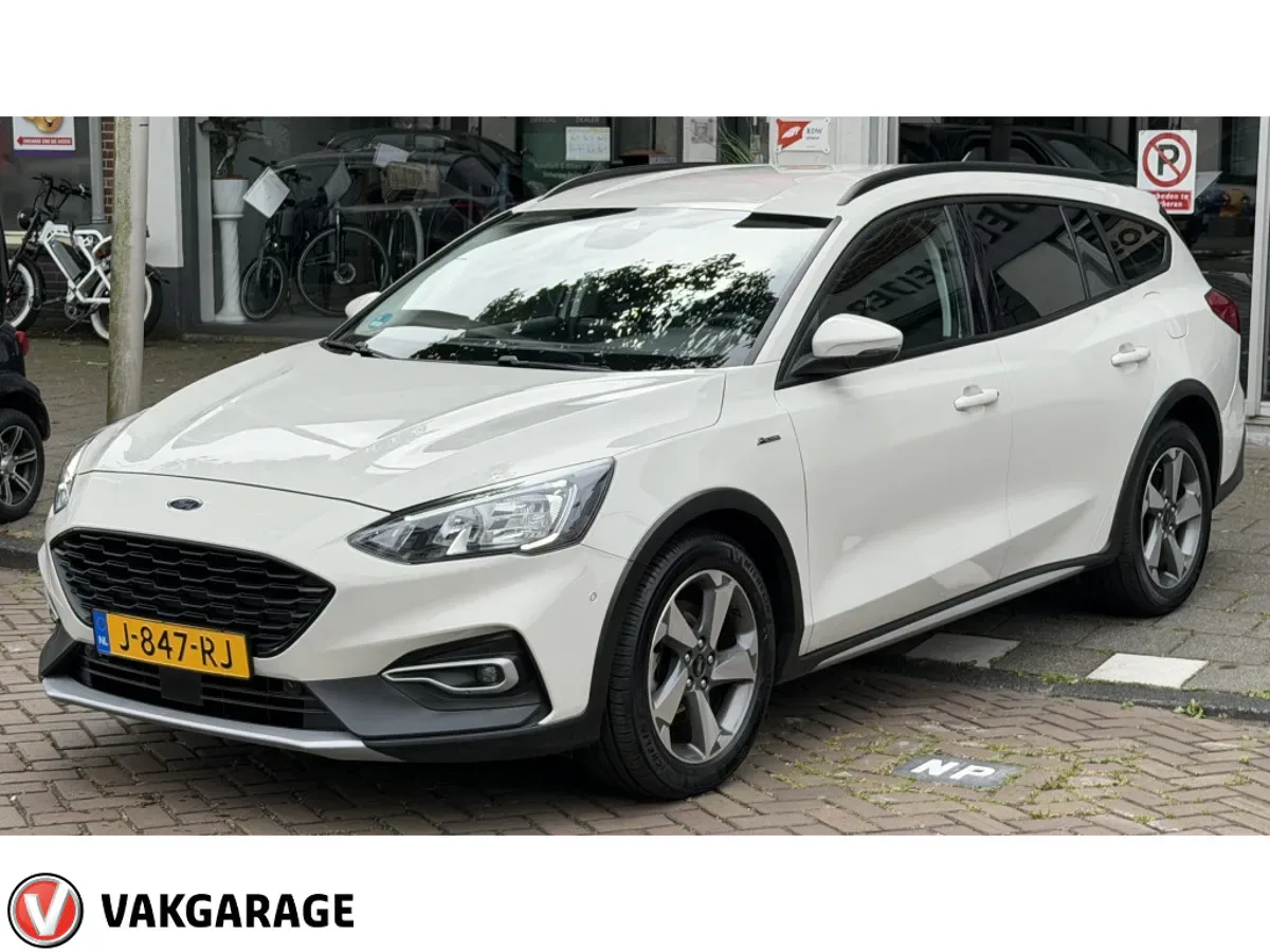 Ford Focus (2020) — foto 1