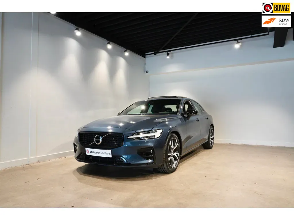 Volvo S60 (2021) — foto 1