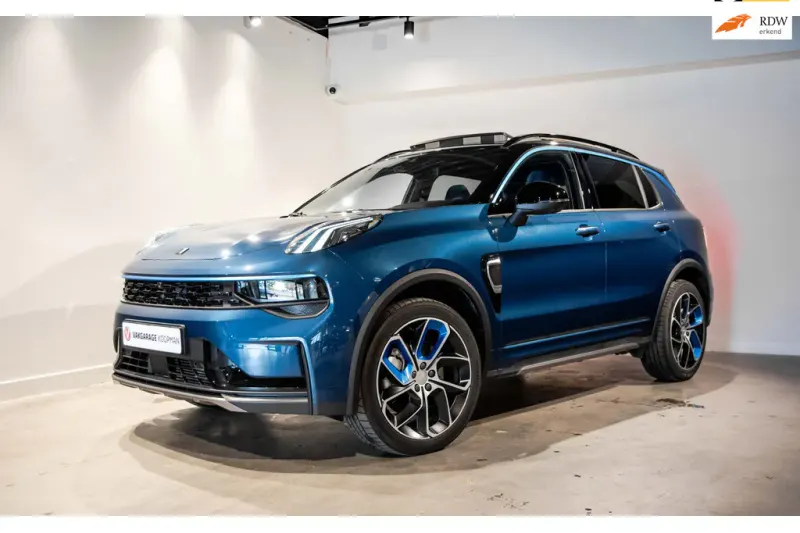 Lynk & Co 01 (2022)