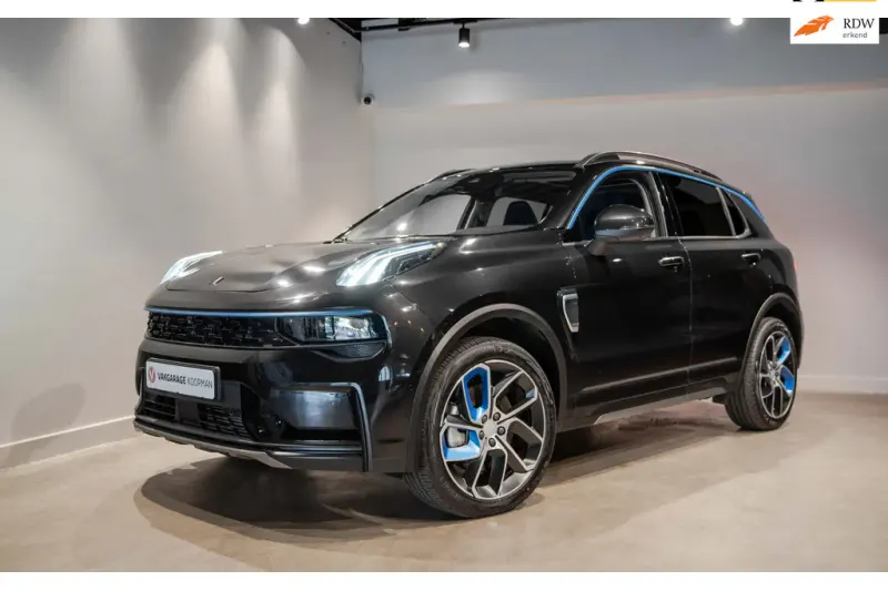 Lynk & Co 01 (2022)