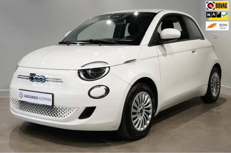 Fiat 500 (2022)