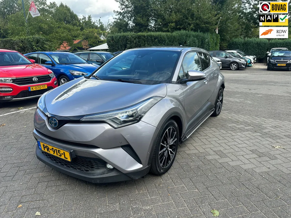 Toyota C-HR (2017) — foto 1