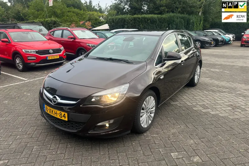 Opel Astra (2014)