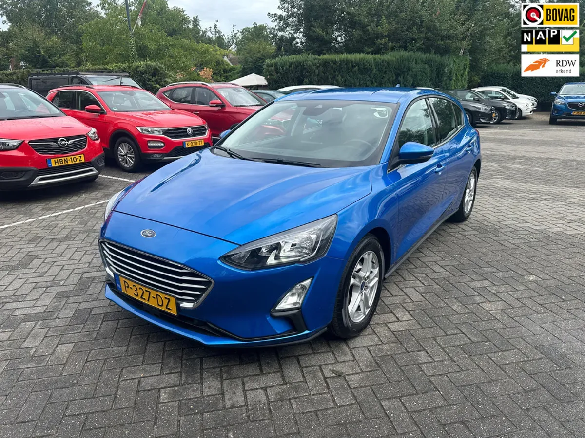 Ford Focus (2022) — foto 1