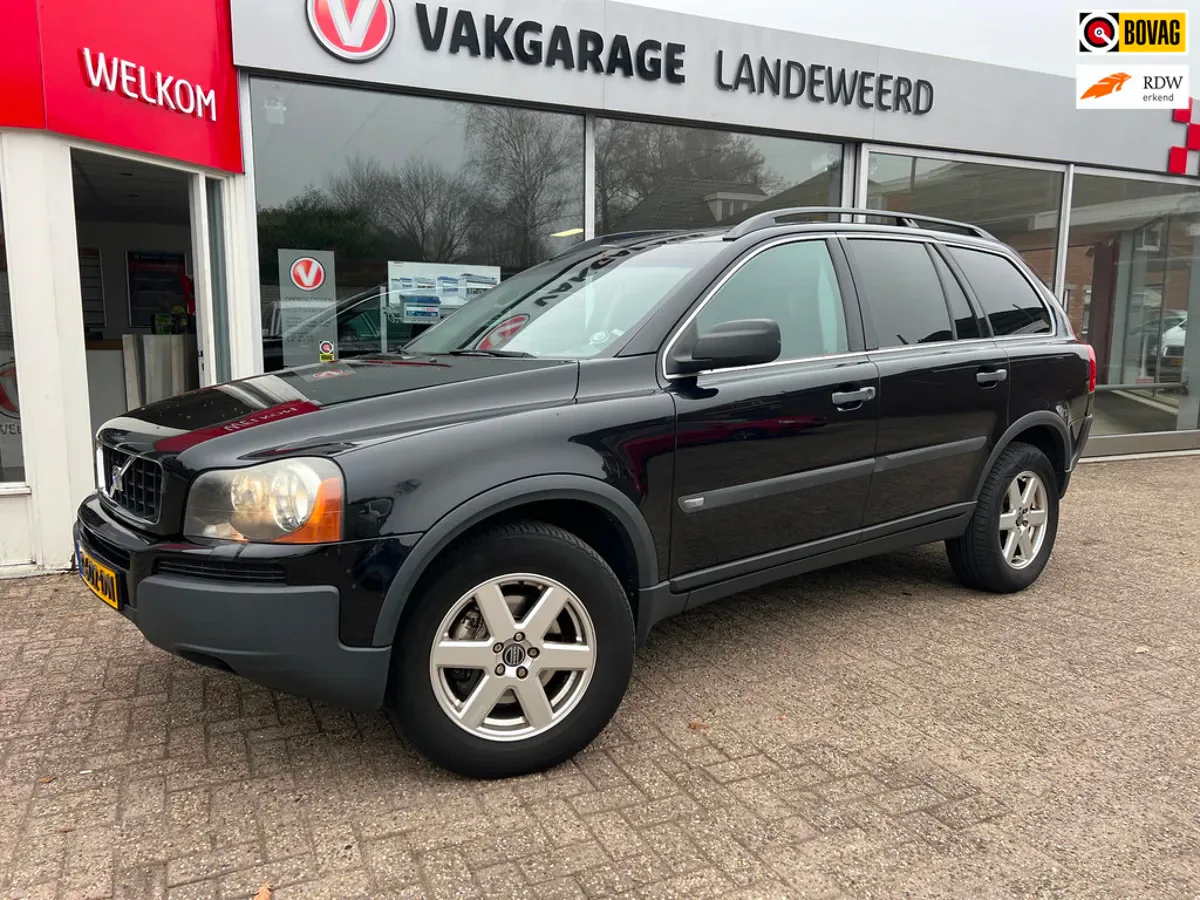 Volvo XC90 (2004) — foto 1