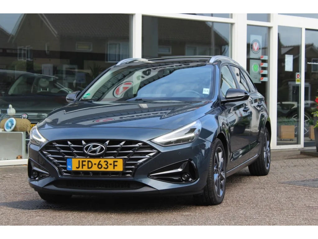 Hyundai i30 (2021) — foto 1