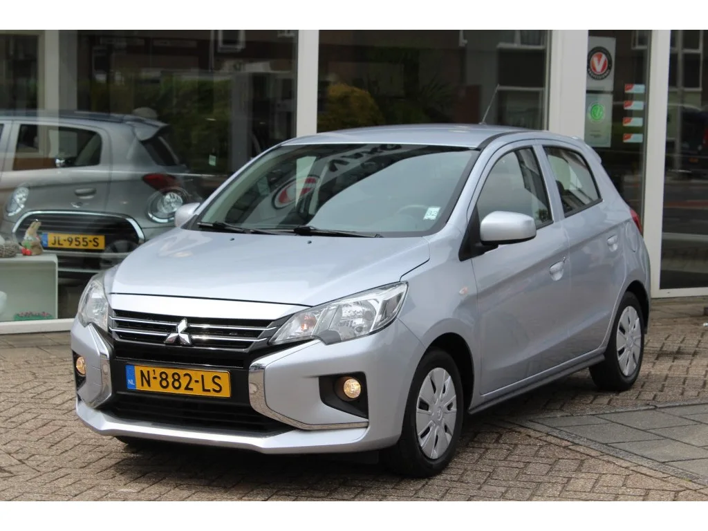 Mitsubishi Space Star (2021) — foto 1