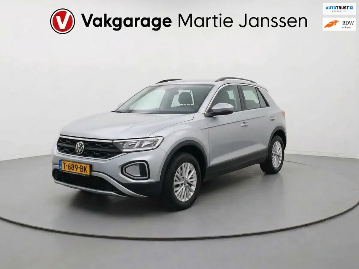 Volkswagen T-Roc (2022) — foto 1