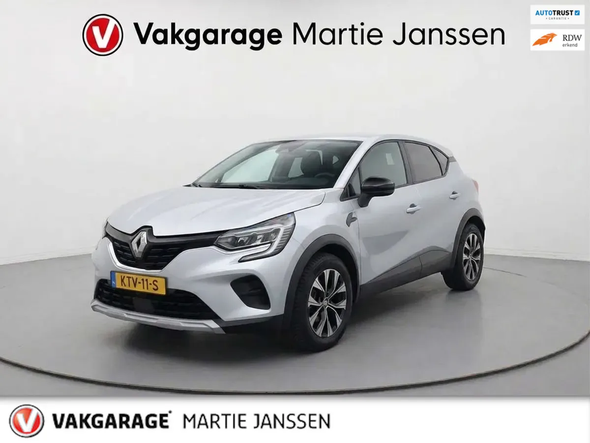 Renault Captur (2023) — foto 1