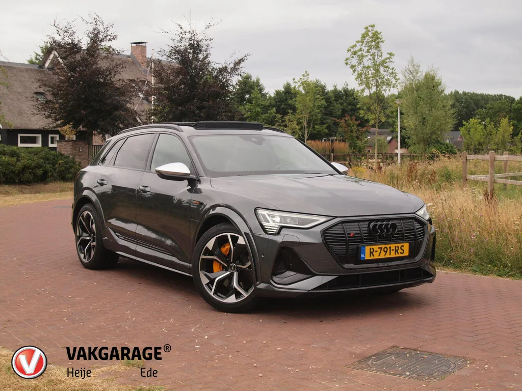 Audi e-tron (2022) — foto 1