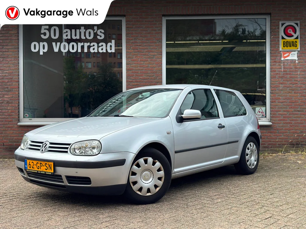 Volkswagen Golf (2001) — foto 1