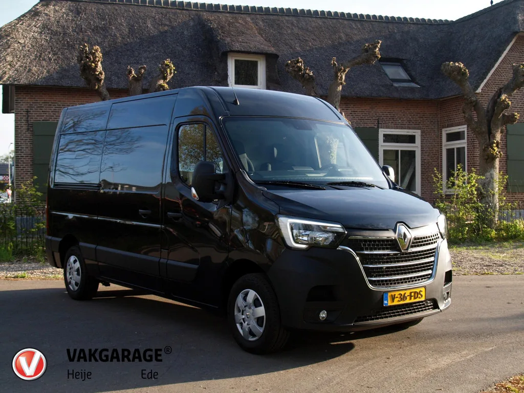 Renault Master (2024) — foto 1