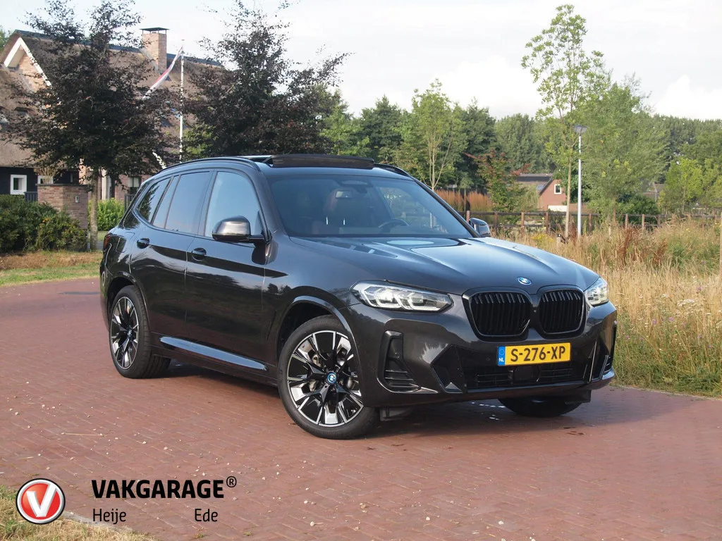 BMW iX3 (2023) — foto 1