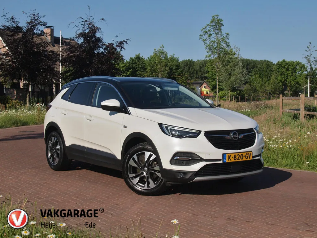 Opel Grandland X (2018) — foto 1
