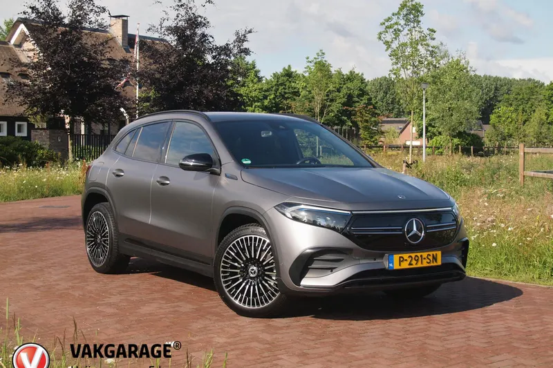 Mercedes-Benz EQA (2022)