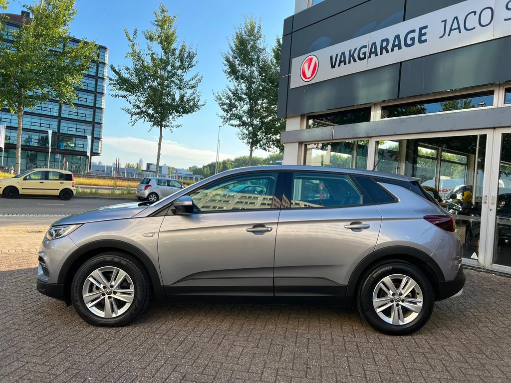 Opel Grandland X (2021) — foto 1