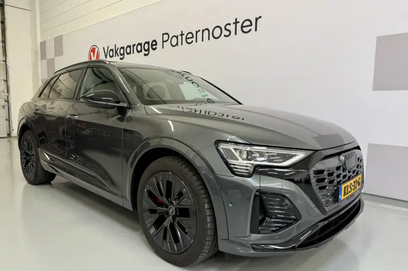Audi Q8 e-tron (2023)