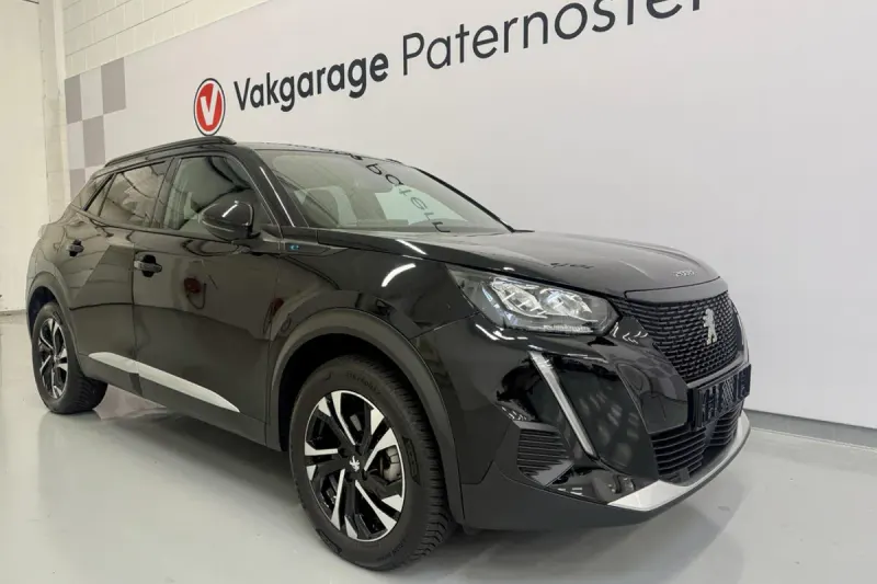 Peugeot e-2008 (2023)