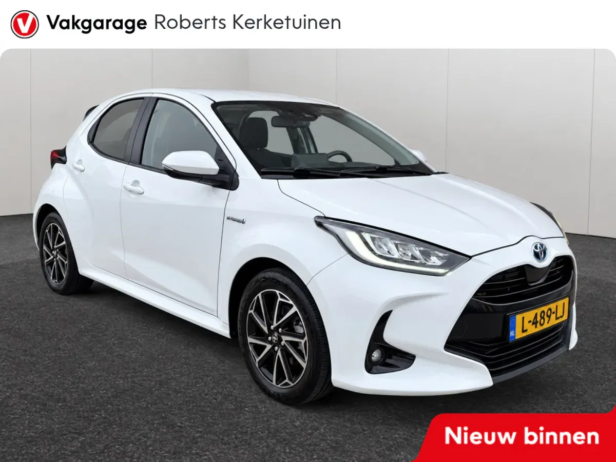 Toyota Yaris (2021) — foto 1