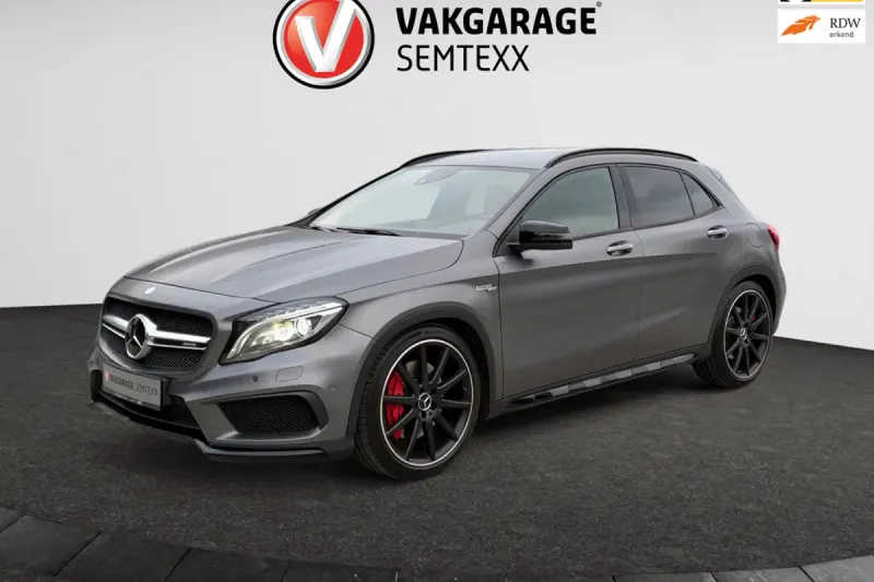Mercedes-Benz GLA (2015)