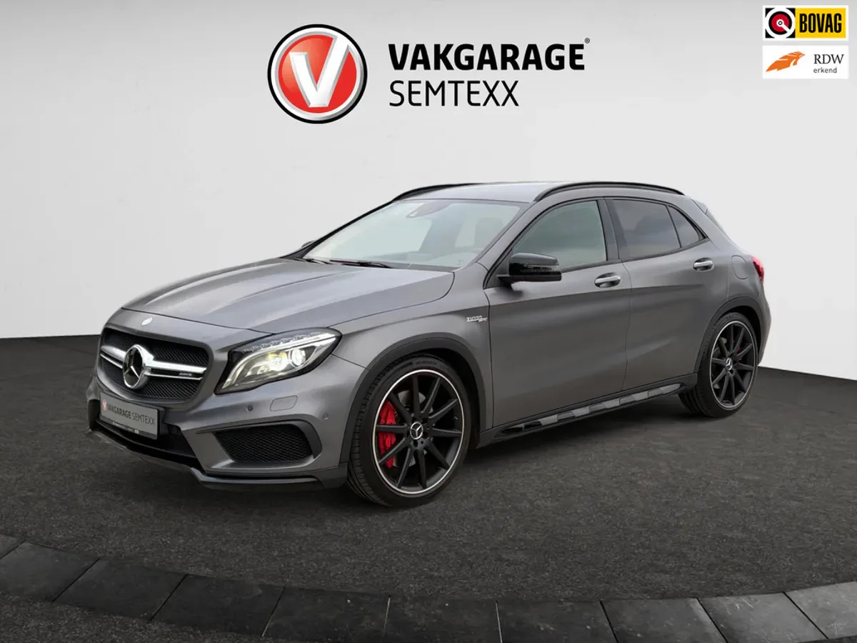 Mercedes-Benz GLA (2015) — foto 1