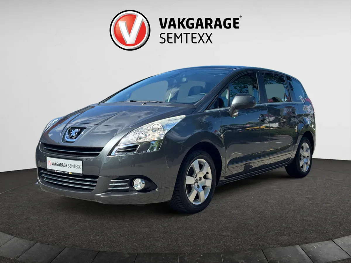 Peugeot 5008 (2010) — foto 1