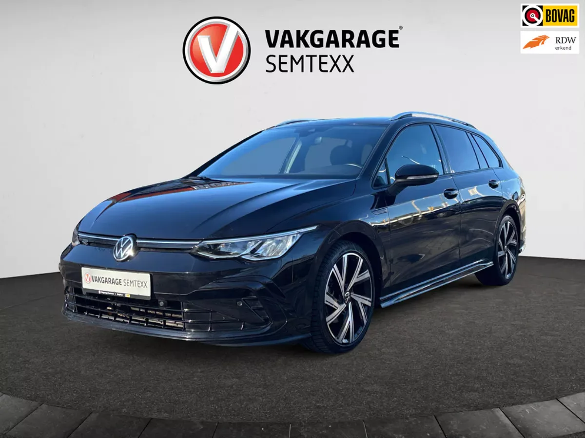 Volkswagen Golf (2022) — foto 1