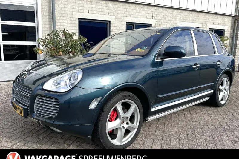 Porsche Cayenne (2005)