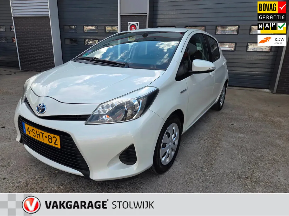 Toyota Yaris (2013) — foto 1