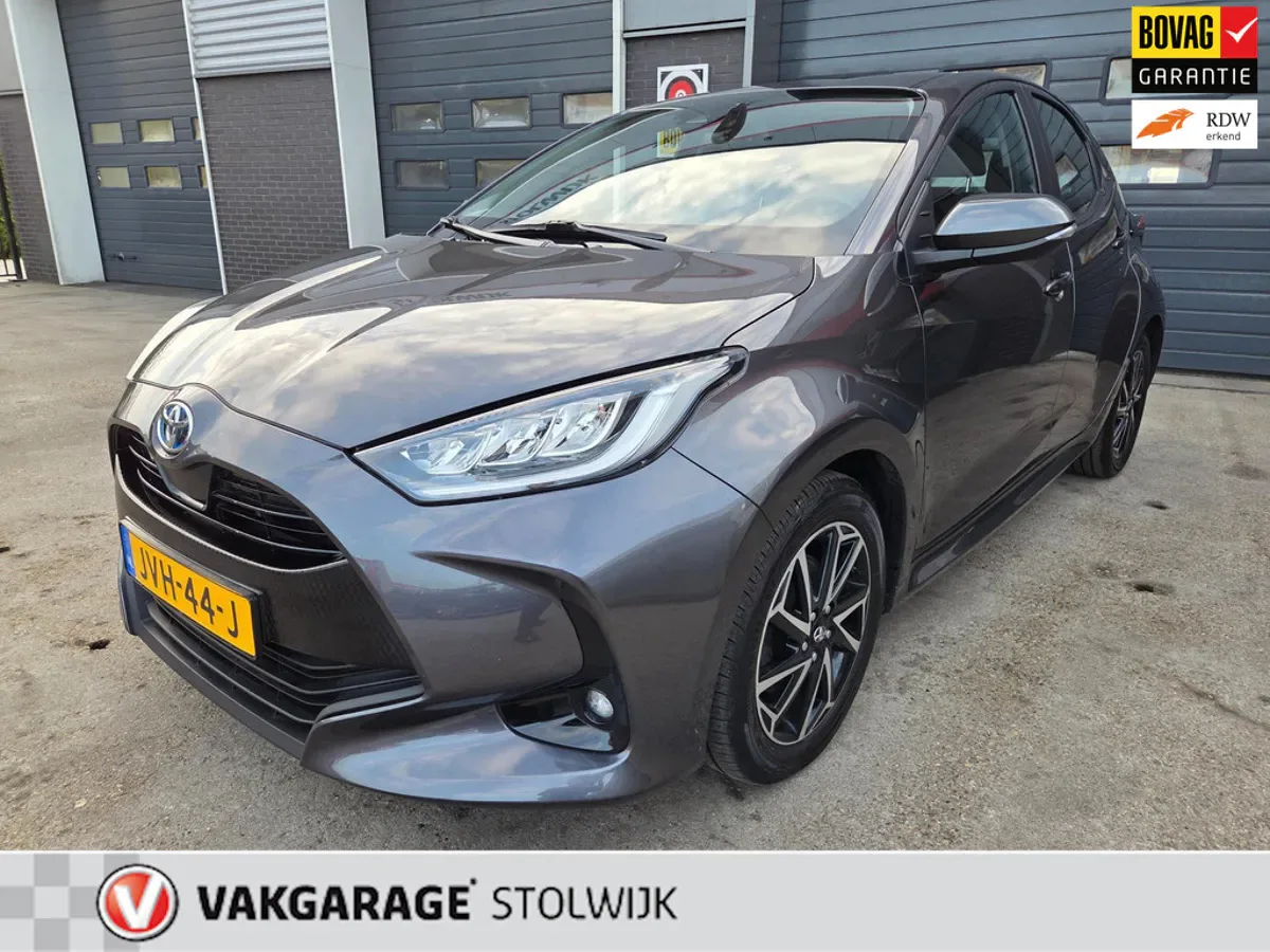 Toyota Yaris (2022) — foto 1