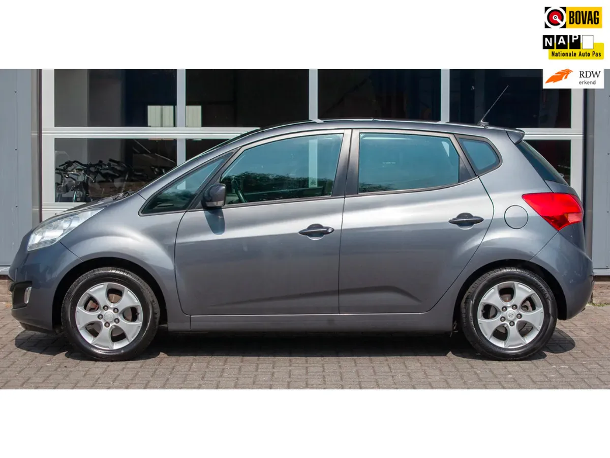 Kia Venga (2011) — foto 1
