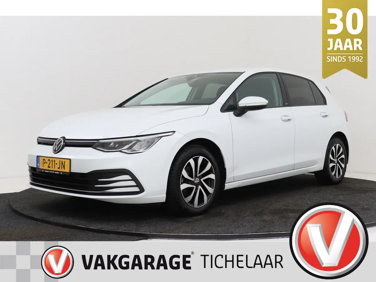 Volkswagen Golf (2021) — foto 1