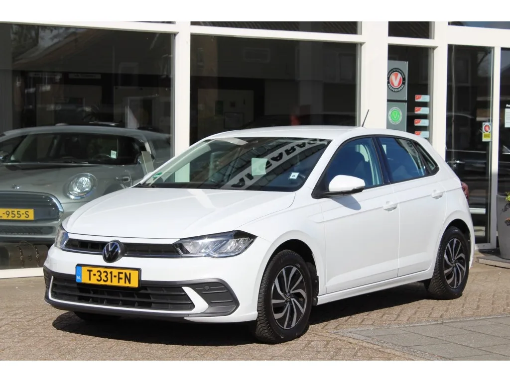 Volkswagen Polo (2023) — foto 1