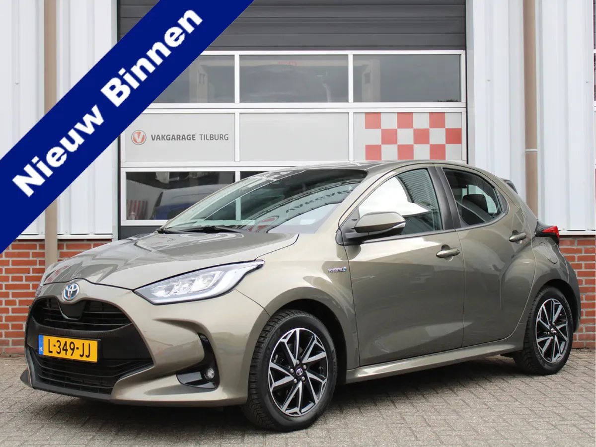 Toyota Yaris (2021) — foto 1