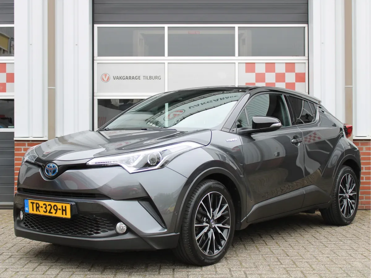 Toyota C-HR (2018) — foto 1