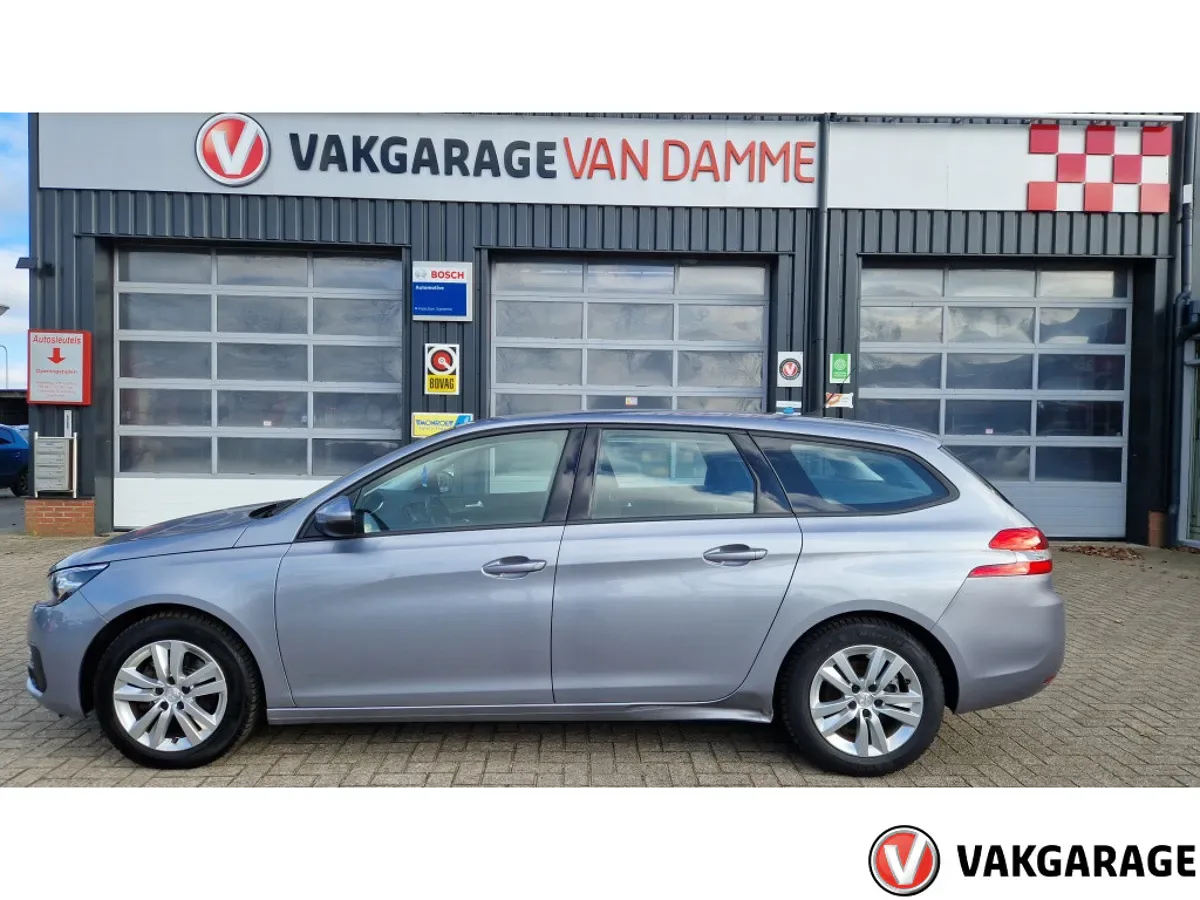 Peugeot 308 (2021) — foto 1