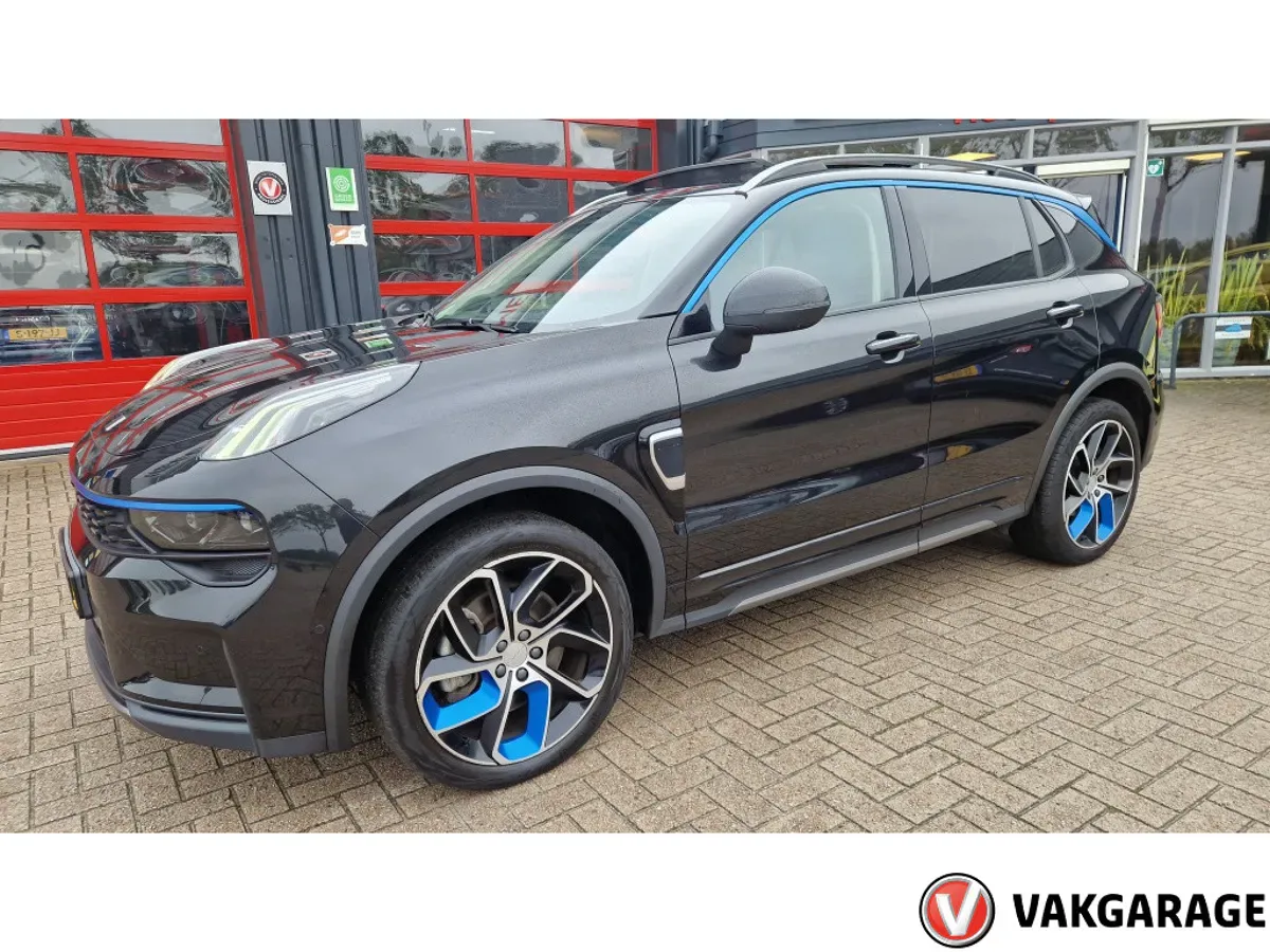 Lynk & Co 01 (2023) — foto 1