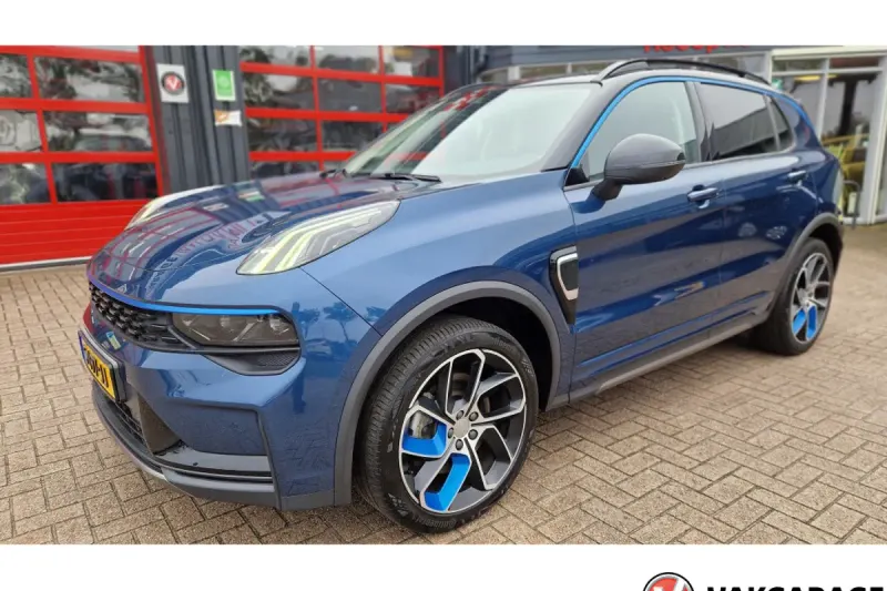 Lynk & Co 01 (2023)