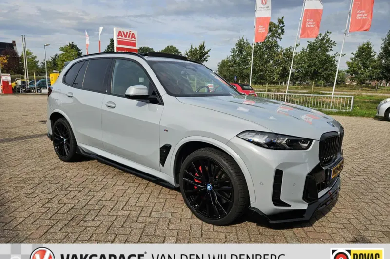 BMW X5 (2024)