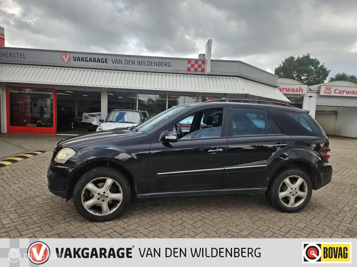 Mercedes-Benz M-Klasse (2006) — foto 1