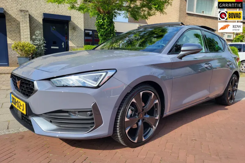 CUPRA Leon (2024)