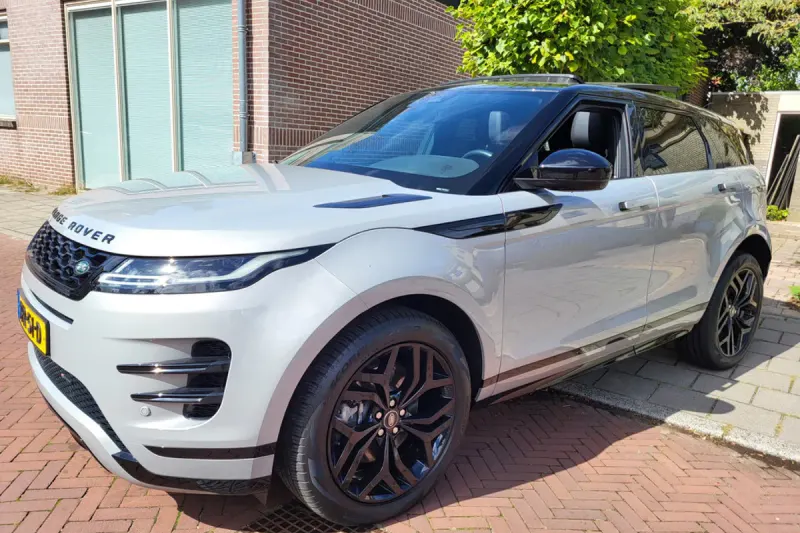 Land Rover Range Rover Evoque (2023)