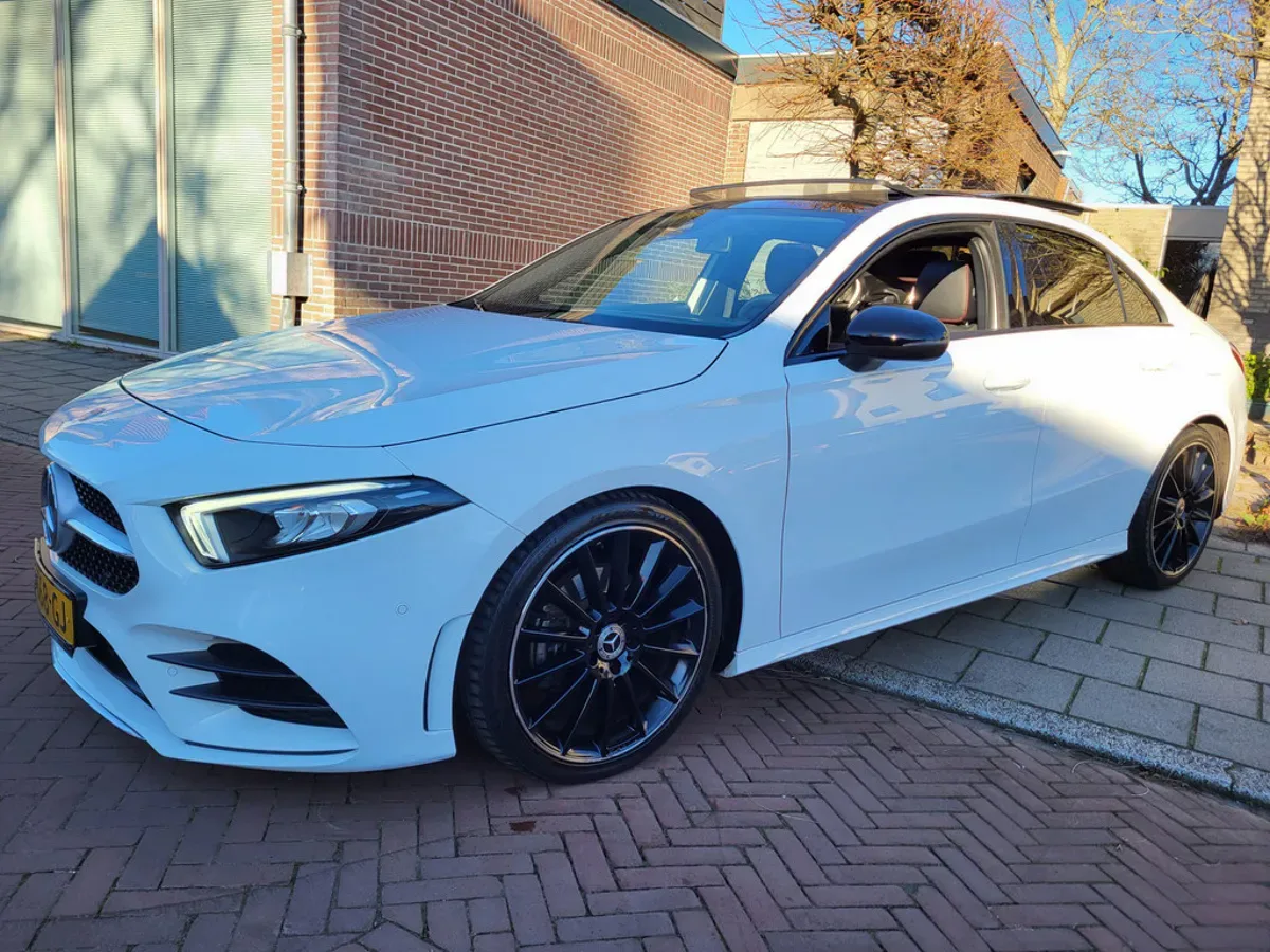 Mercedes-Benz A-Klasse (2020) — foto 1