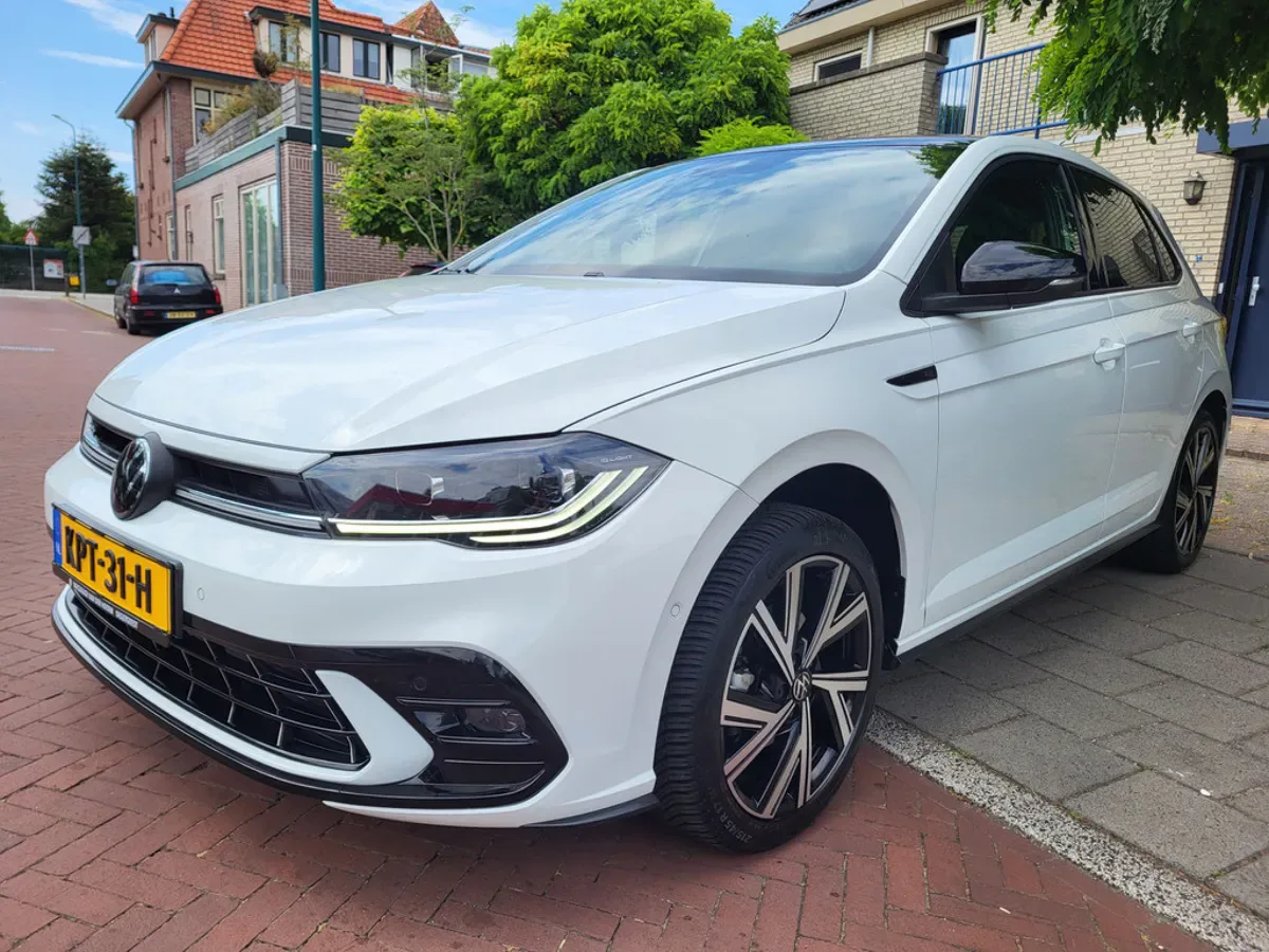 Volkswagen Polo (2025) — foto 1