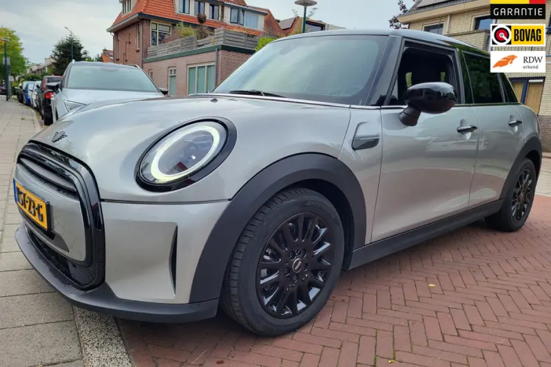 MINI Cooper (2024)
