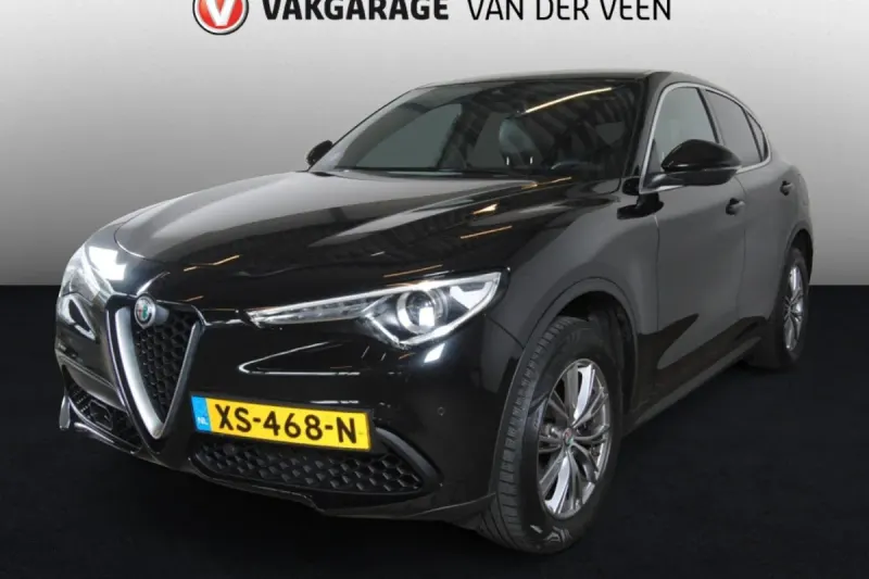 Alfa Romeo Stelvio (2018)