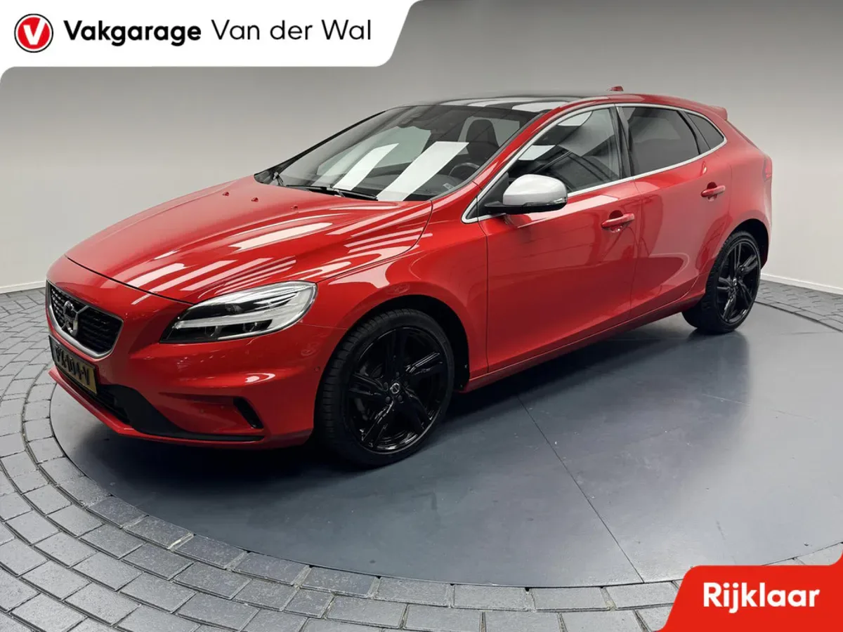 Volvo V40 (2017) — foto 1