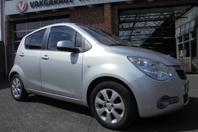 Opel Agila (2009)